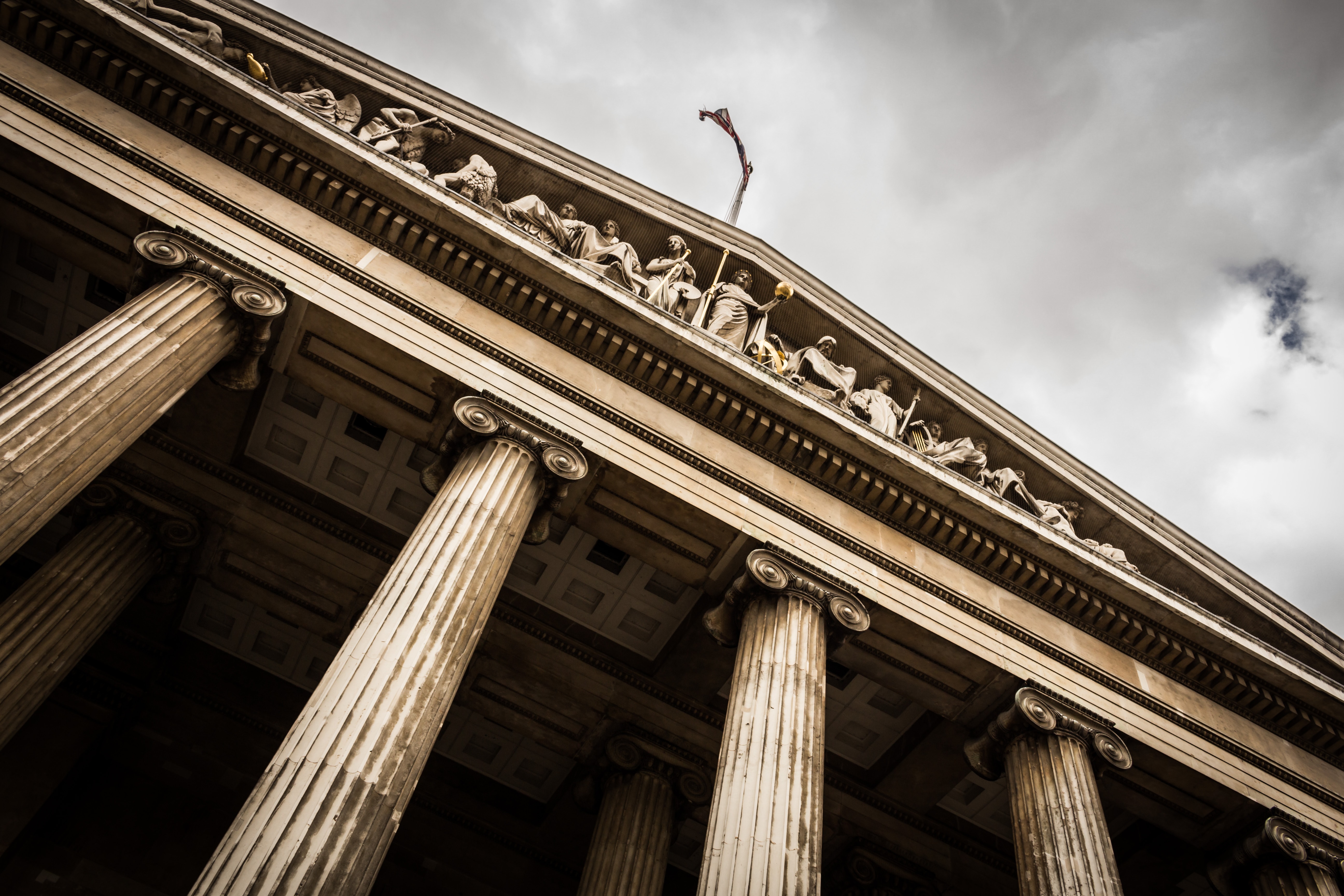 Projet de loi : un affaiblissement du droit d’asile validé par le Sénat